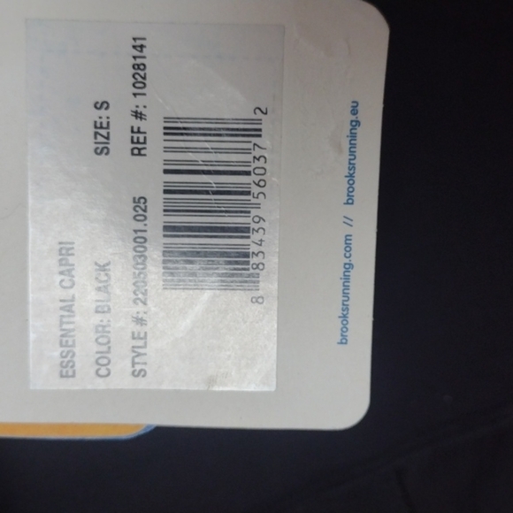 BROOKS essential Capri size small - Picture 7 of 7